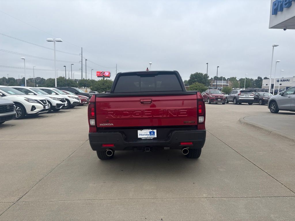 Used 2025 Honda Ridgeline TrailSport image 6