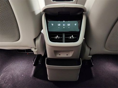 New 2025 Volvo EX90 Plus image 29