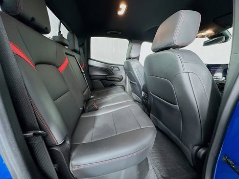 Used 2023 Chevrolet Colorado Z71 w/ Z71 Convenience Package 2 image 27