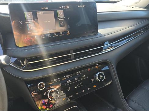 Used 2023 INFINITI QX60 Luxe w/ Performance Audio Package image 5