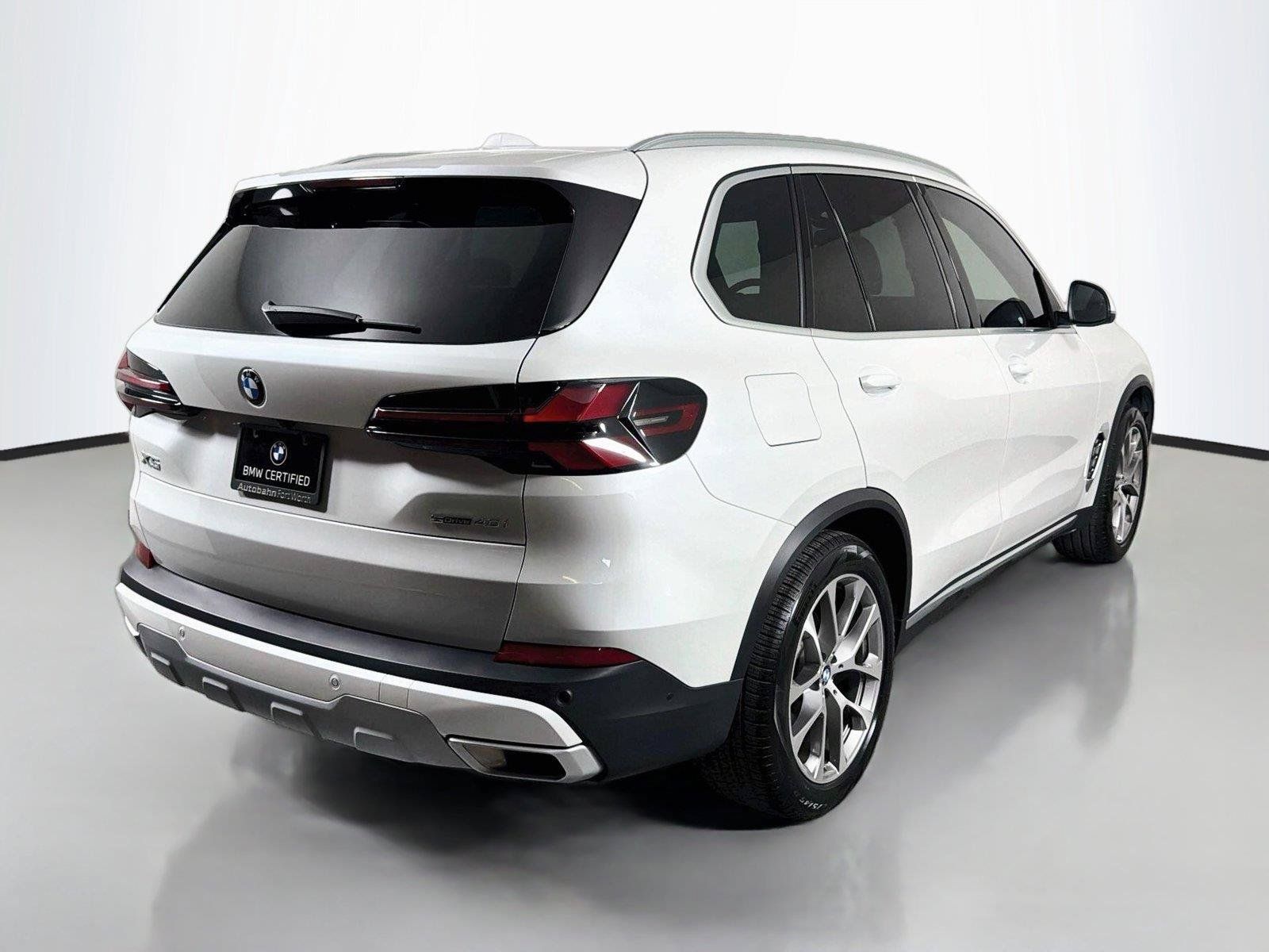 Used 2025 BMW X5 sDrive40i w/ Climate Comfort Package RWD image 5