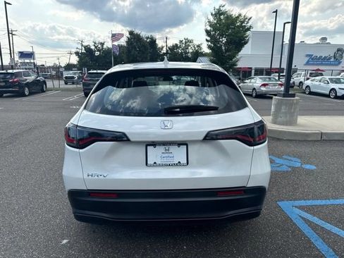 Used 2023 Honda HR-V LX image 7
