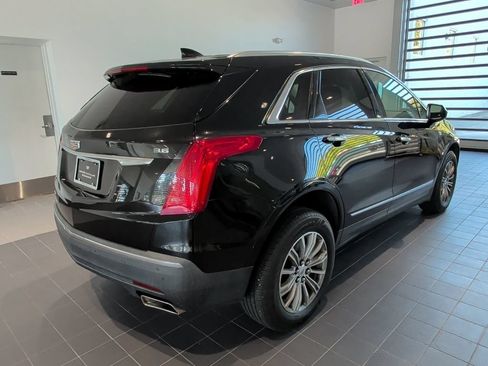 Used 2018 Cadillac XT5 Luxury w/ Driver Awareness Package AWD/4WD image 3