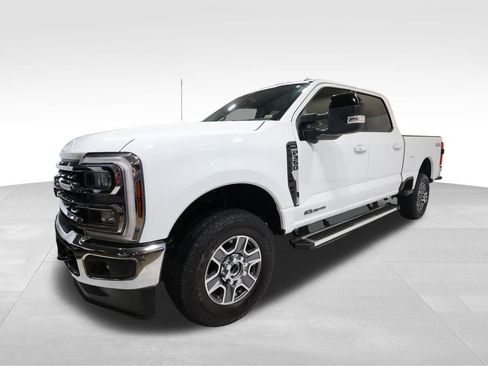 Used 2024 Ford F350 Lariat image 8