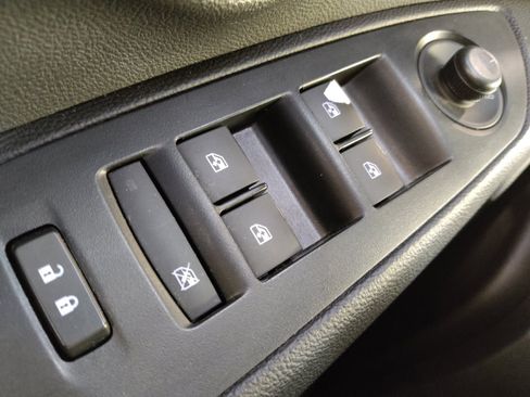 Used 2017 Chevrolet Trax LT FWD image 27