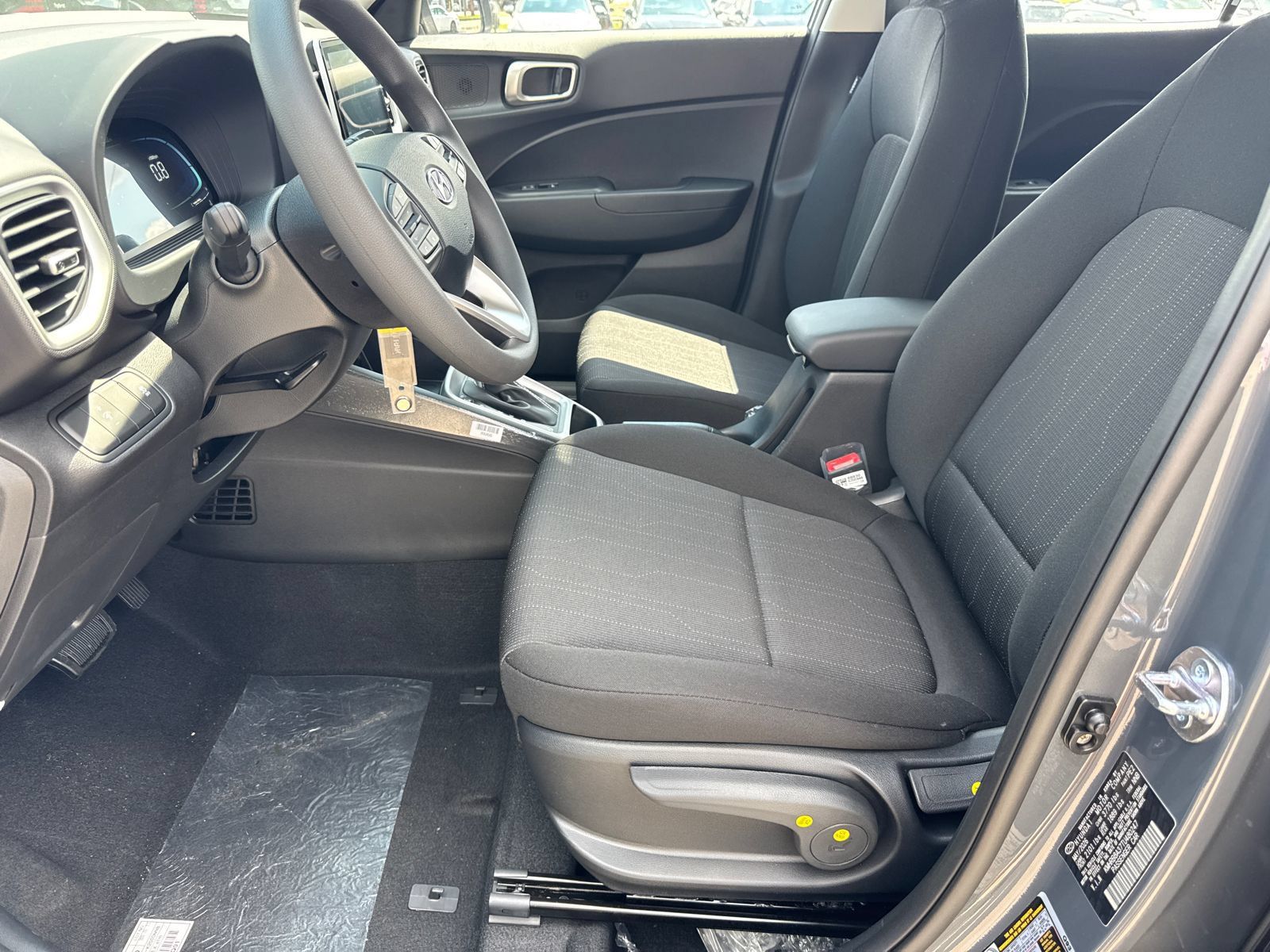 Used 2026 Hyundai Venue SE FWD image 9