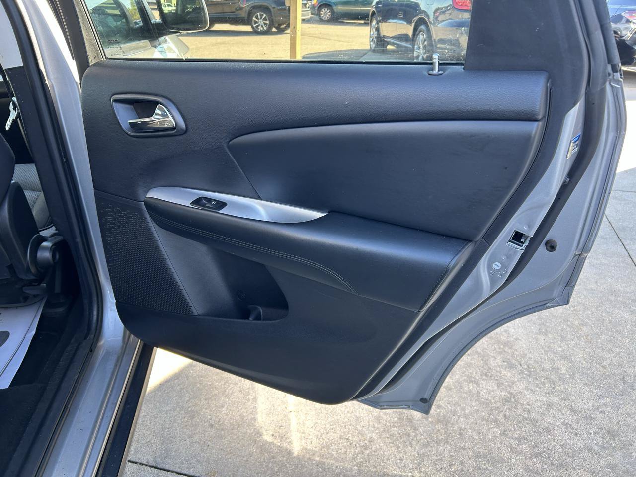 Used 2016 Dodge Journey SXT w/ Comfort/Convenience Group AWD/4WD image 16