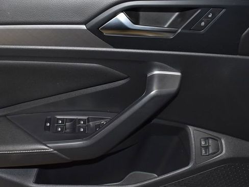 Used 2024 Volkswagen Jetta SE image 24