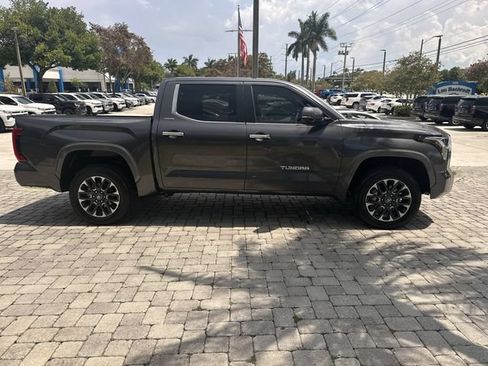Used 2025 Toyota Tundra Limited AWD/4WD image 14