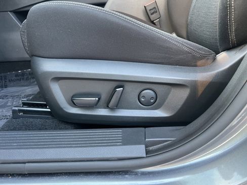 Used 2021 Nissan Rogue SV image 20