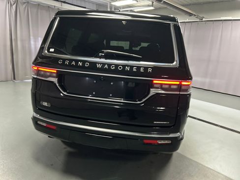 Used 2024 Jeep Grand Wagoneer Series III w/ Rear Seat Video Group 1 AWD/4WD image 6