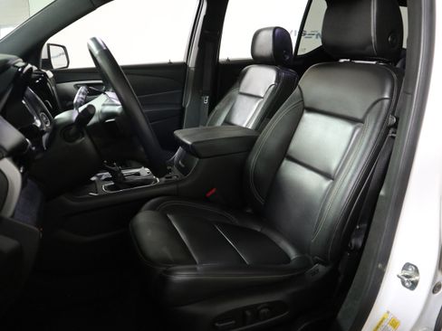 Used 2023 Chevrolet Traverse LT FWD image 22