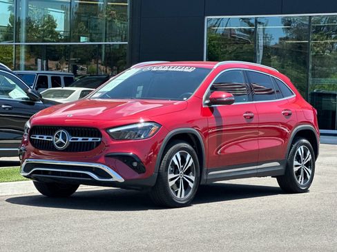 Certified 2026 Mercedes-Benz GLA 250 4MATIC image 8