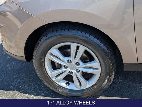 Used 2011 Hyundai Tucson GLS FWD image 26