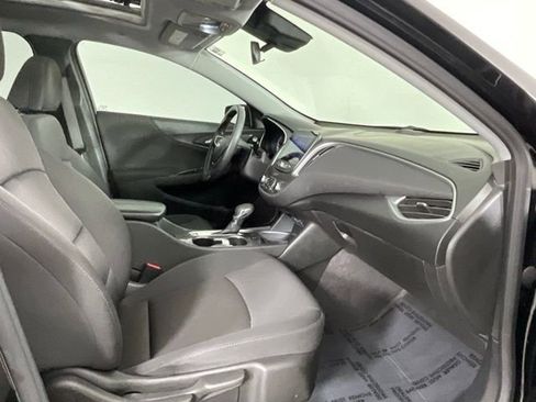 Used 2024 Chevrolet Malibu LT FWD image 16