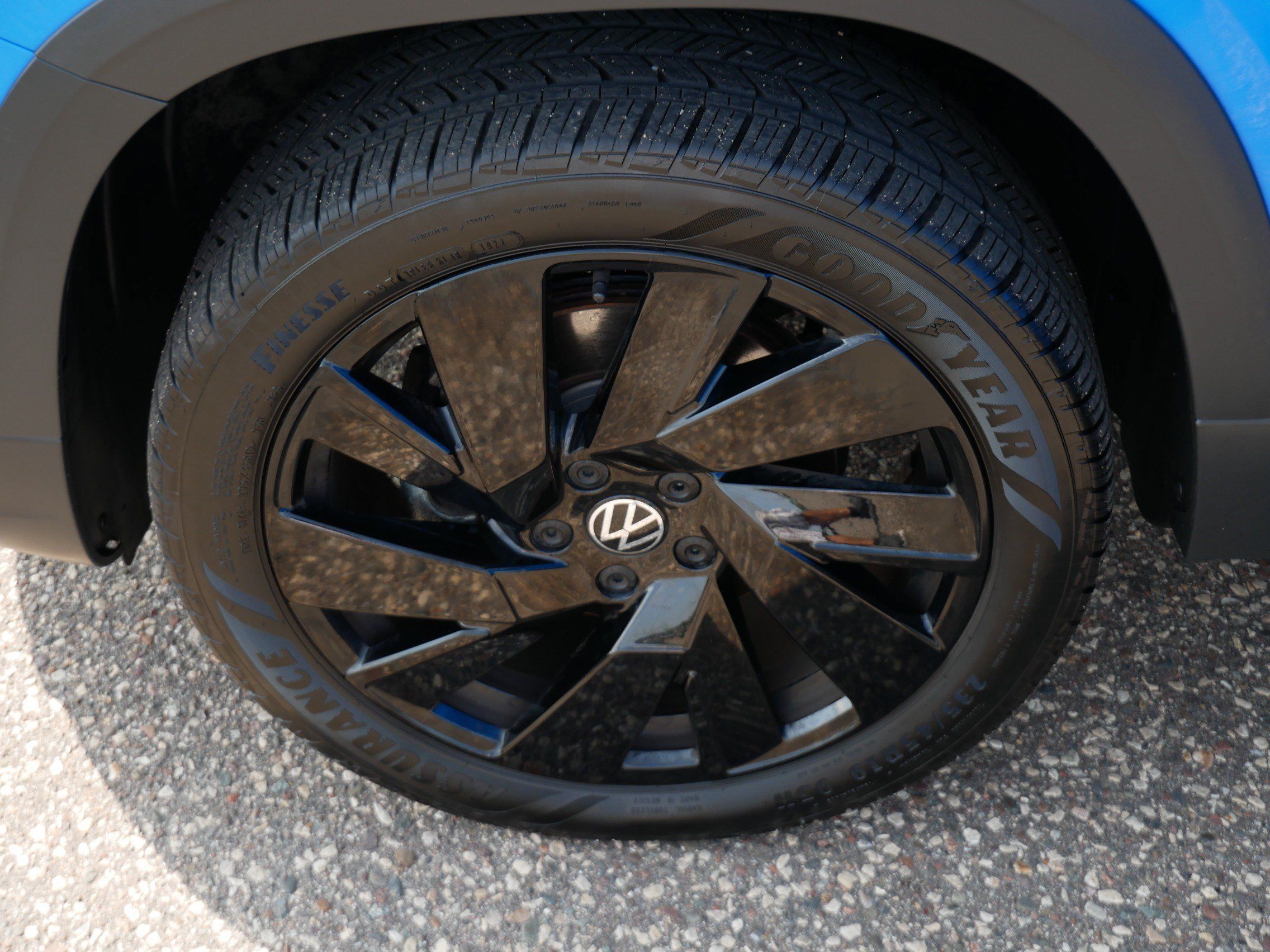 Certified 2024 Volkswagen Taos SE AWD/4WD image 15