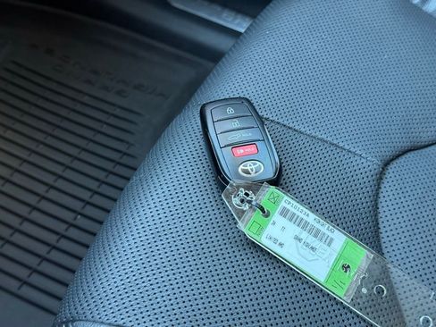 Used 2024 Toyota Grand Highlander Platinum image 42