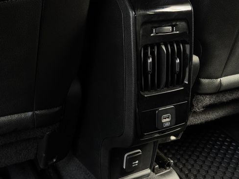Used 2025 Jeep Compass Trailhawk AWD/4WD image 32
