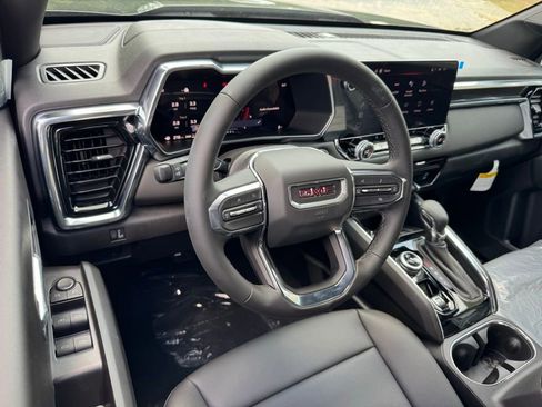 New 2026 GMC Canyon Elevation w/ Convenience Package image 3