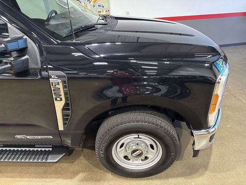 Used 2024 Ford F250 XL w/ XL Chrome Package RWD image 51