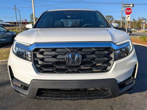 Used 2023 Honda Passport EX-L image 3