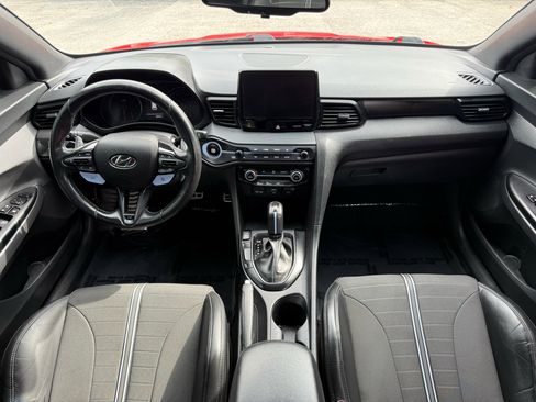 Used 2022 Hyundai Veloster N image 25