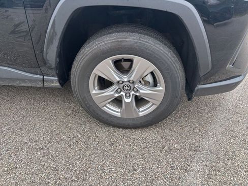 Used 2025 Toyota RAV4 XLE image 28