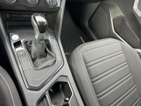 Used 2024 Volkswagen Tiguan S image 20