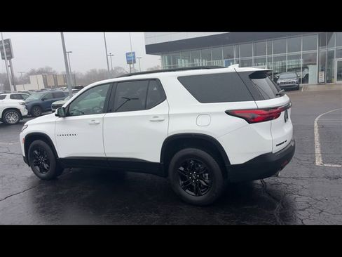 Certified 2023 Chevrolet Traverse LT w/ Midnight/Sport Edition image 6