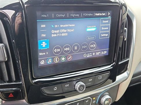 Certified 2023 Chevrolet Traverse LT image 16