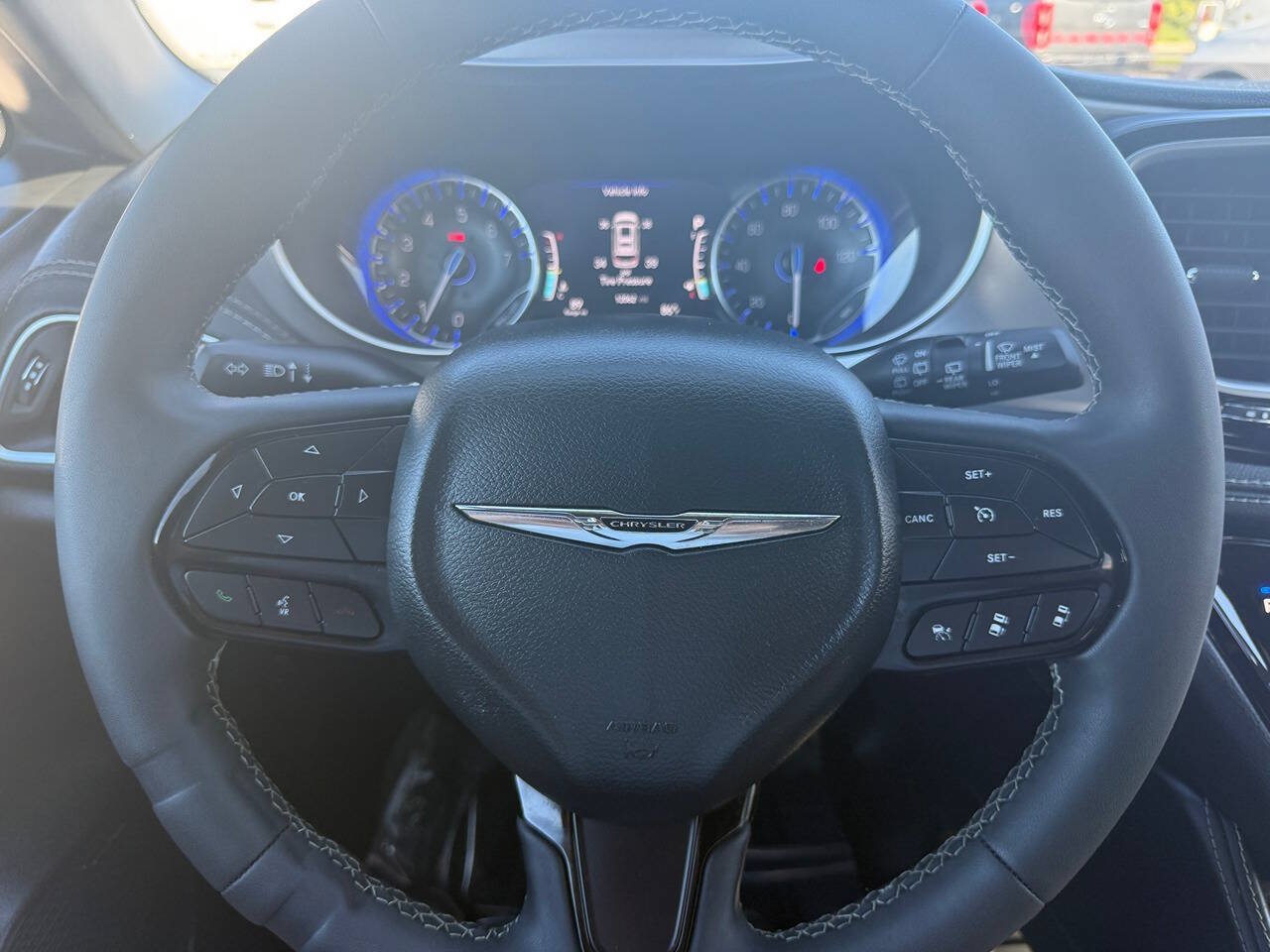 Used 2023 Chrysler Pacifica Limited w/ Uconnect Theater Family Group AWD/4WD image 30