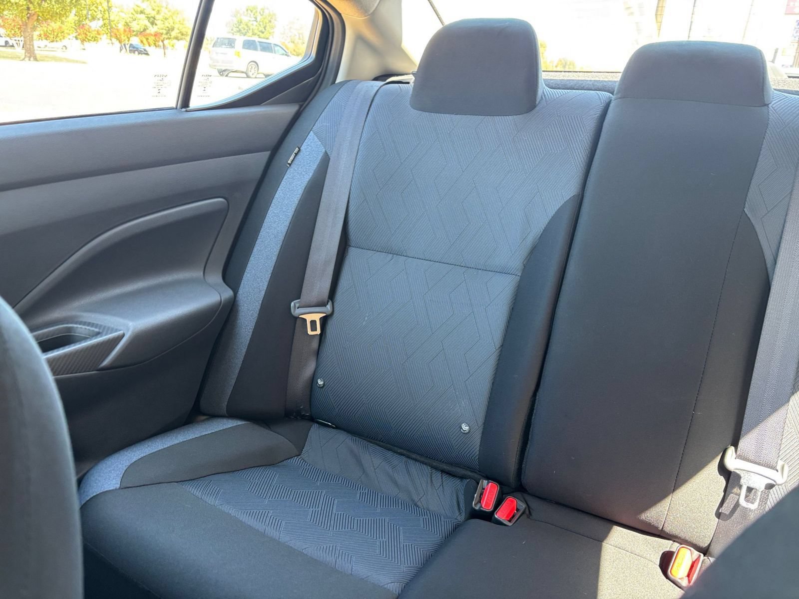 Used 2025 Nissan Versa SV FWD image 36