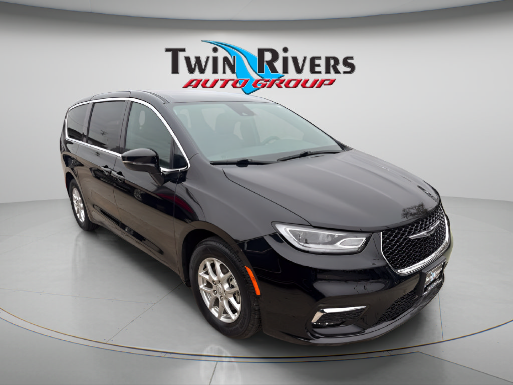 Used 2026 Chrysler Pacifica Select FWD image 6