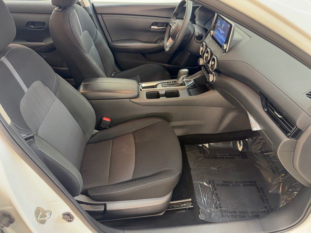 Used 2025 Nissan Sentra SV FWD image 30