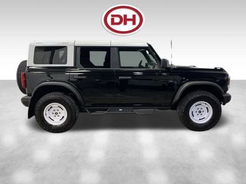Used 2025 Ford Bronco Heritage Edition image 2
