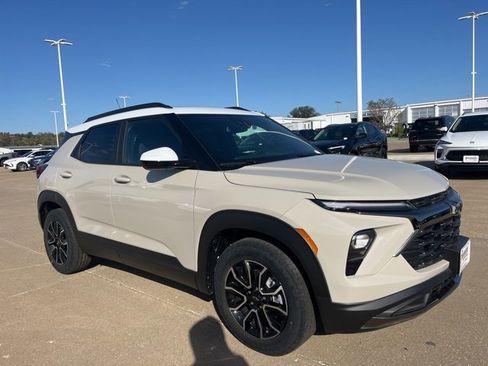 New 2026 Chevrolet TrailBlazer ACTIV w/ Convenience Package image 1