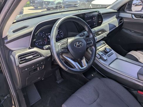 Used 2022 Hyundai Palisade SEL w/ Winter Package FWD image 12