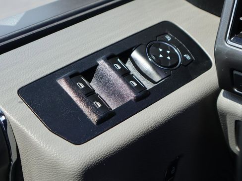 Used 2019 Ford F150 XLT w/ Equipment Group 302A Luxury image 14