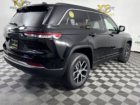New 2025 Jeep Grand Cherokee Limited w/ Luxury Tech Group II image 7