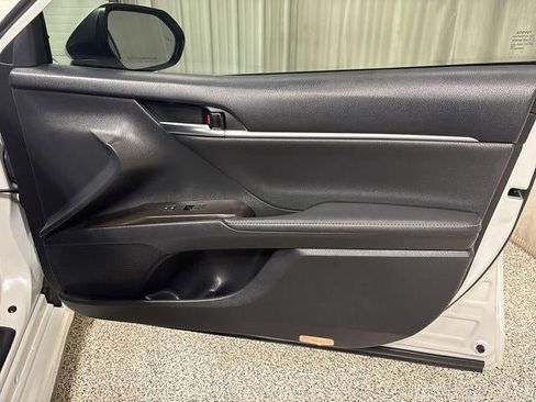 Used 2022 Toyota Camry XSE w/ Navigation Package FWD image 24