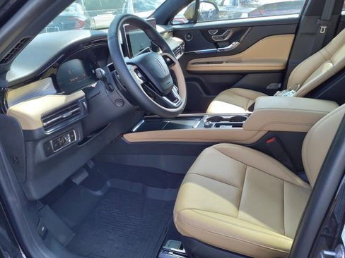 New 2023 Lincoln Corsair Reserve w/ Equipment Group 202A image 32