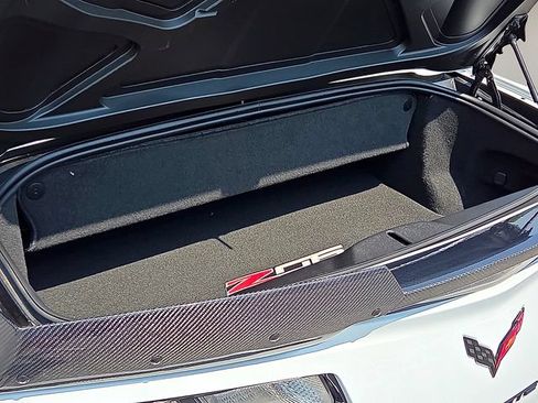 Used 2017 Chevrolet Corvette Z06 RWD image 11