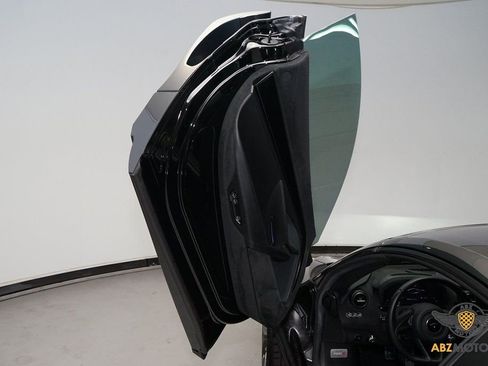 Used 2020 McLaren 720S Spider RWD image 10