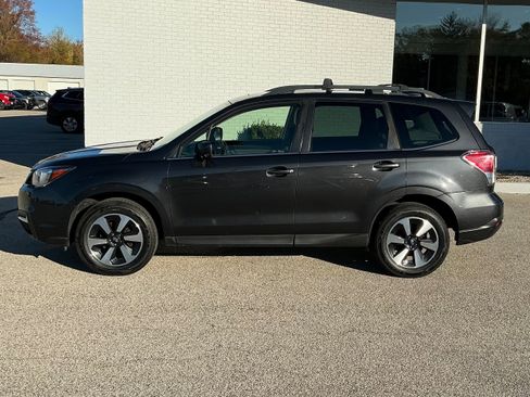 Used 2018 Subaru Forester 2.5i Limited image 2