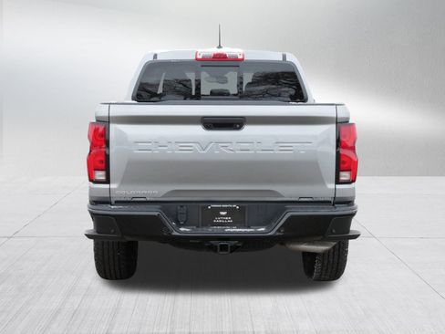 Used 2024 Chevrolet Colorado Z71 w/ Z71 Convenience Package 2 image 6