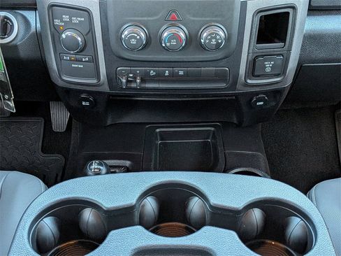 Used 2018 RAM 2500 Power Wagon w/ Luxury Group image 17