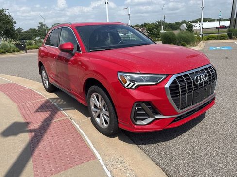 Used 2025 Audi Q3 2.0T Premium AWD/4WD image 3