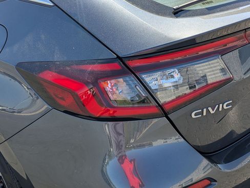 Used 2023 Honda Civic EX-L image 13
