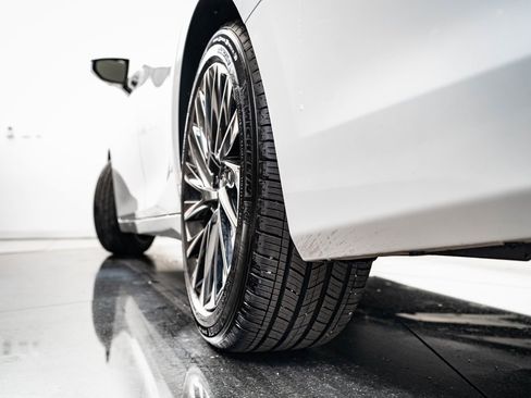 Certified 2025 Lexus ES 300h w/ Luxury Package image 48