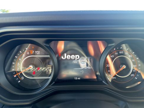 New 2026 Jeep Gladiator Mojave w/ Steel Bumper Group image 14